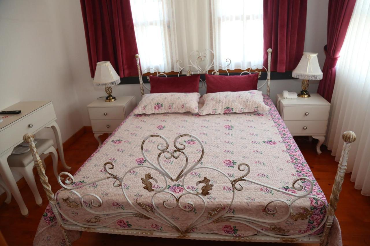 Yali Konak Butik Otel Golcuk Exterior photo